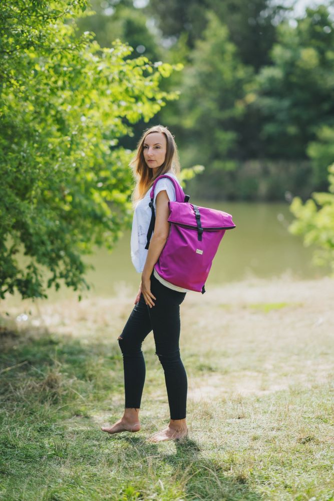 Monkey Mum® Integrated softshell backpack for the Carrie carrier - Juicy Raspberry