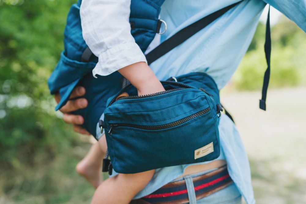Monkey Mum® Ergonomisk växande bärsele Carrie - Charmig geometri